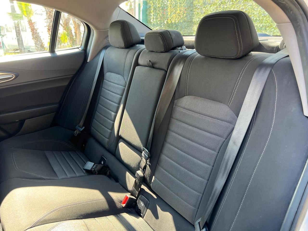 Alfa Romeo Giulia 2.2 Turbodiesel 160 CV AT8 Business