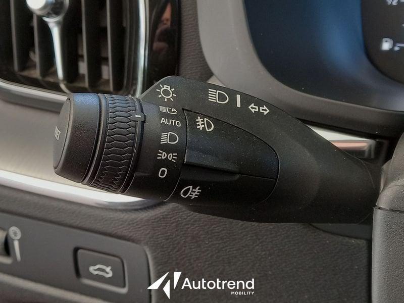 Volvo XC60 D4 190 CV Automatica NAVI LED Business