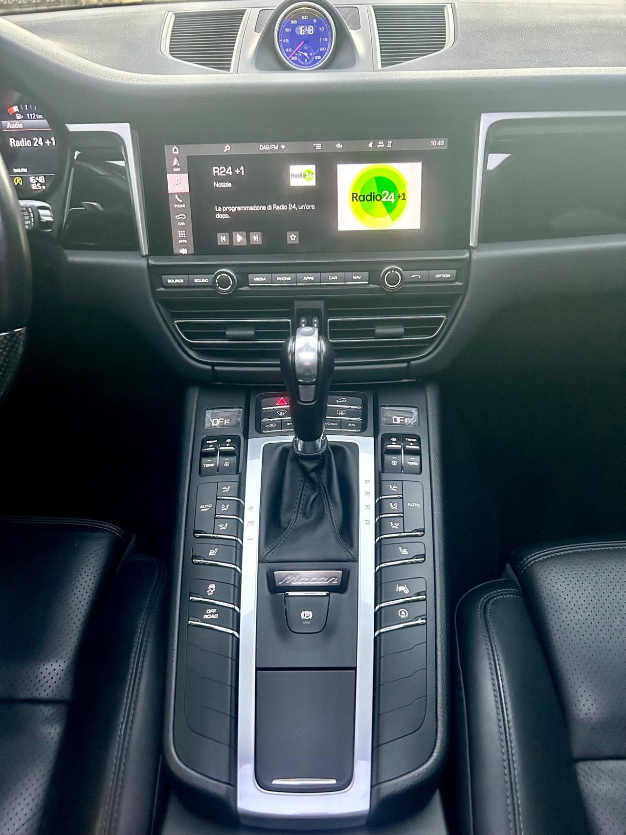 Porsche Macan 2.0 BENZINA 245CV PYTHON GREEN (GTS COLOR)