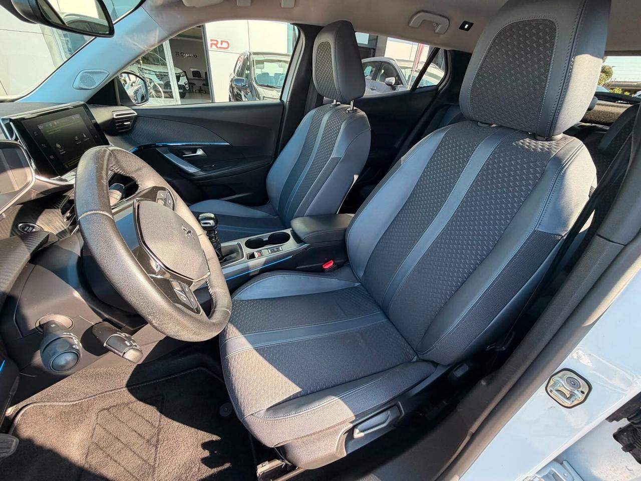 Peugeot 2008 PureTech 100 S&S Allure