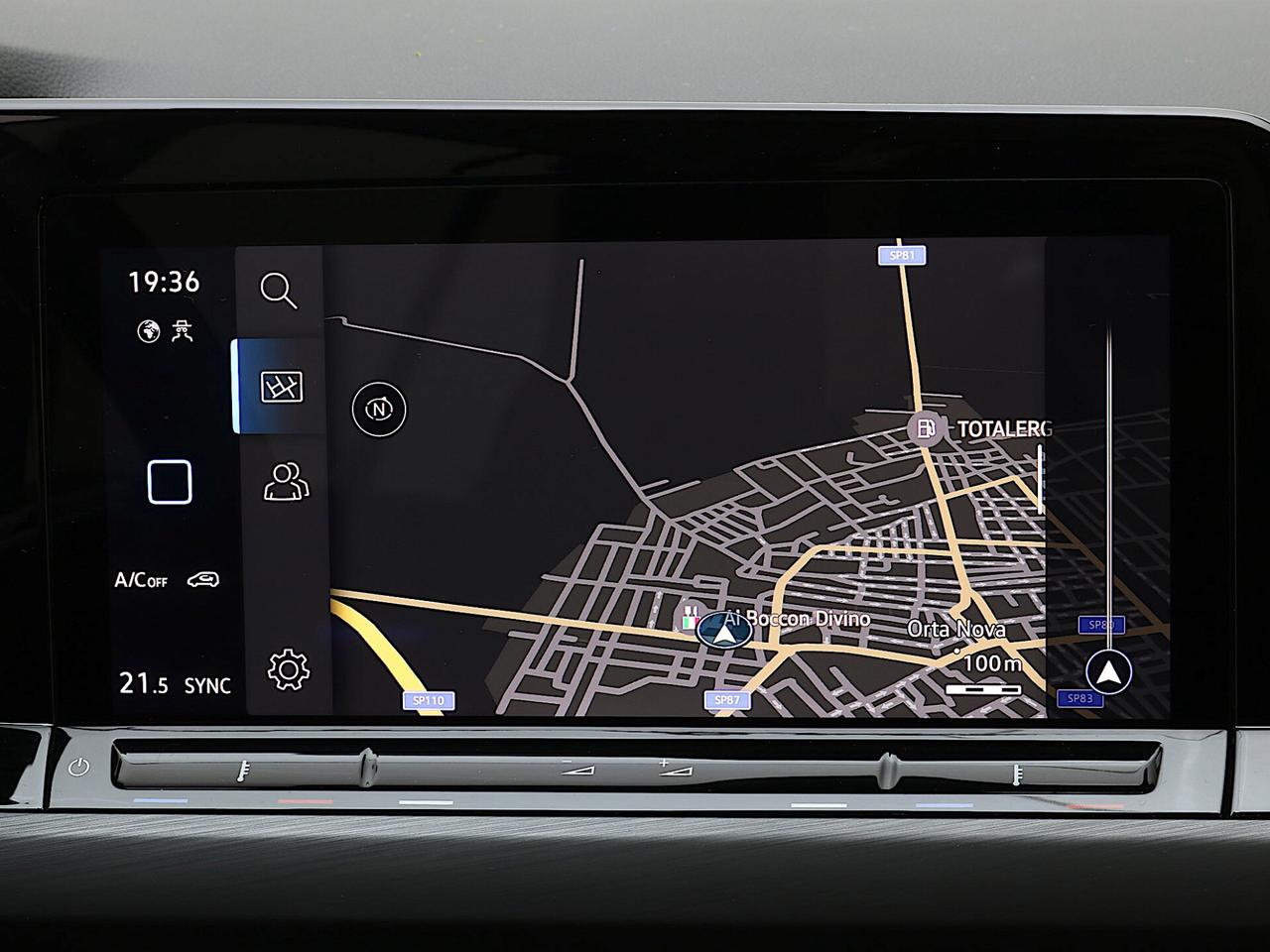 Volkswagen Golf 2.0 TDI DSG Style TETTO APRIBILE