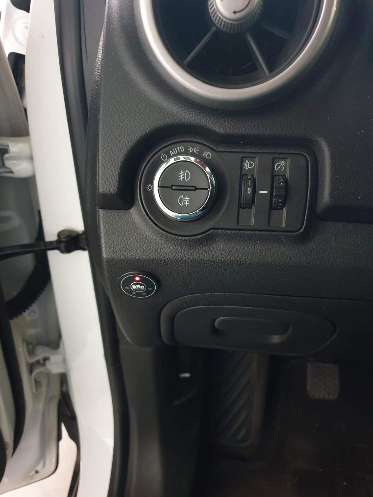 Chevrolet Trax 1.6 FWD LS 115cv GPL