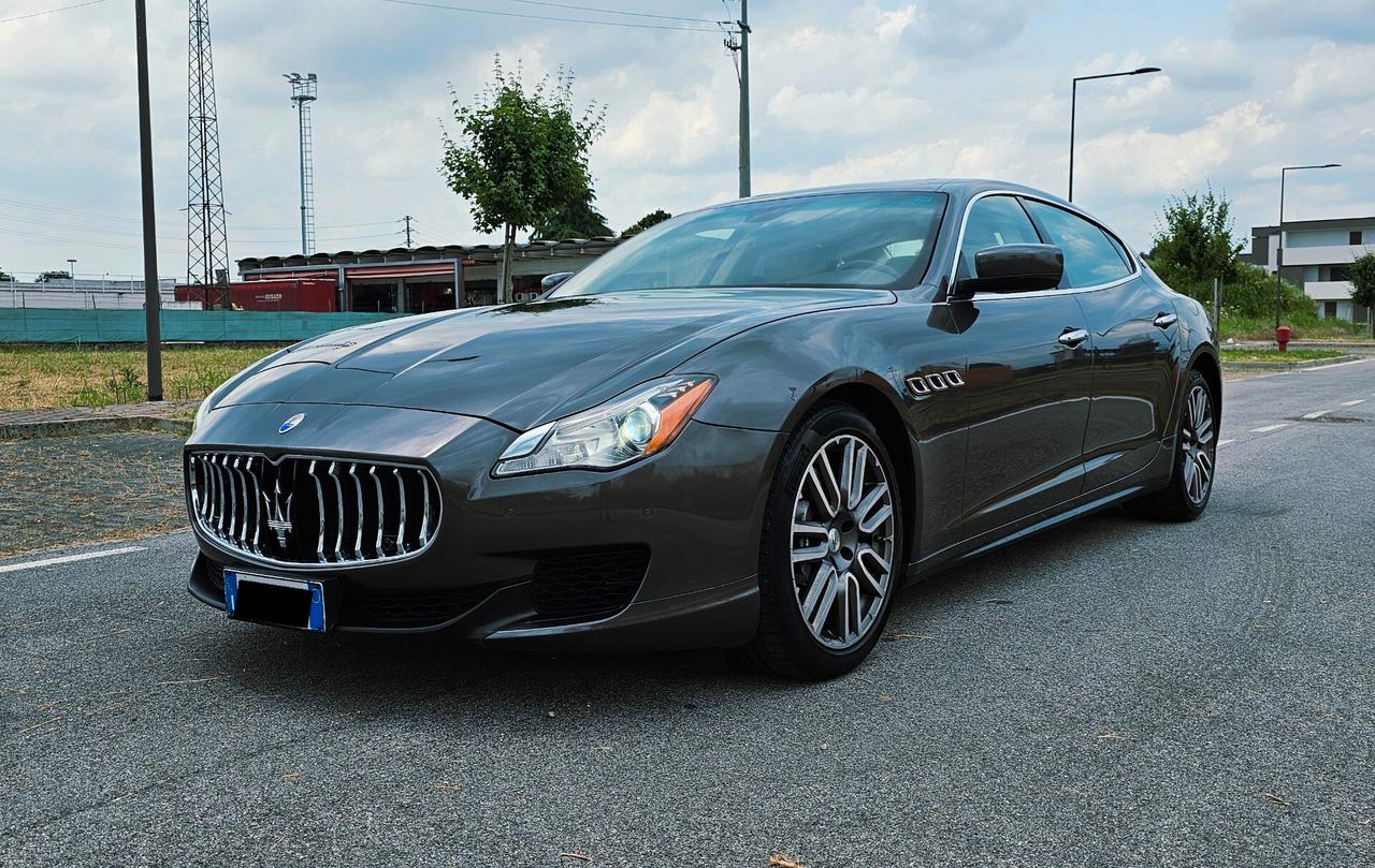 Maserati Quattroporte v6
