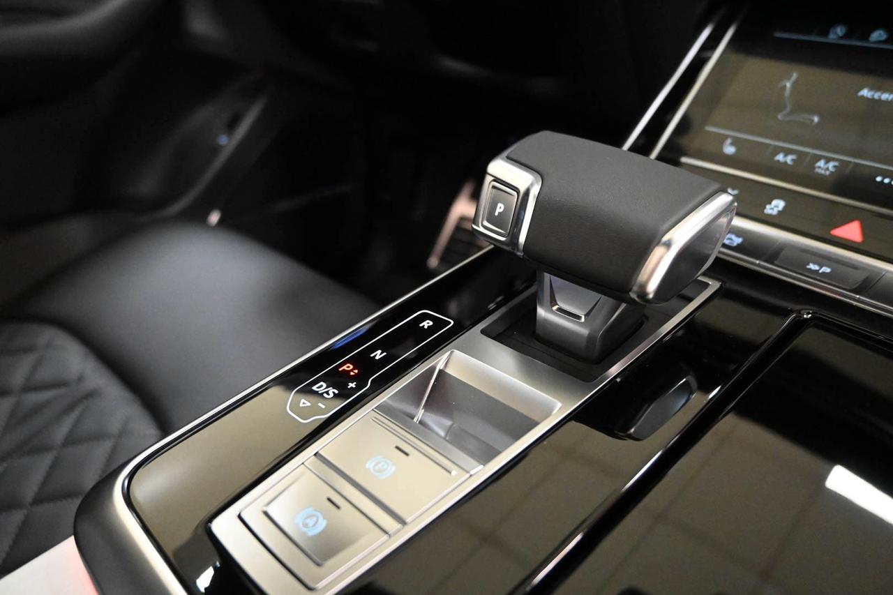 AUDI Q8 Q8 50 TDI 286 CV quattro tiptronic Sport