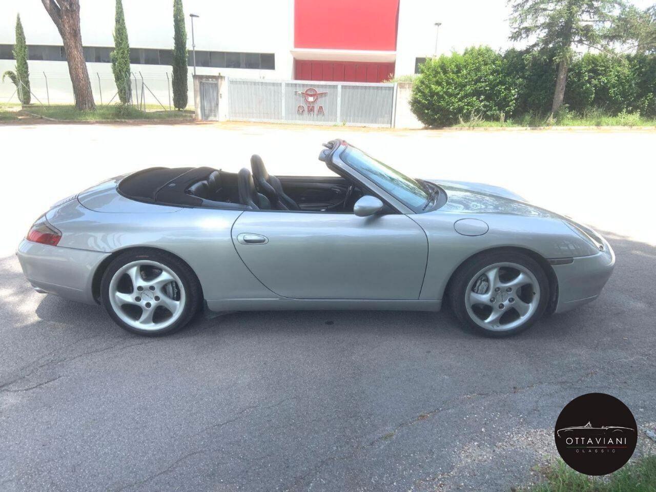 Porsche 911 996 Carrera 4