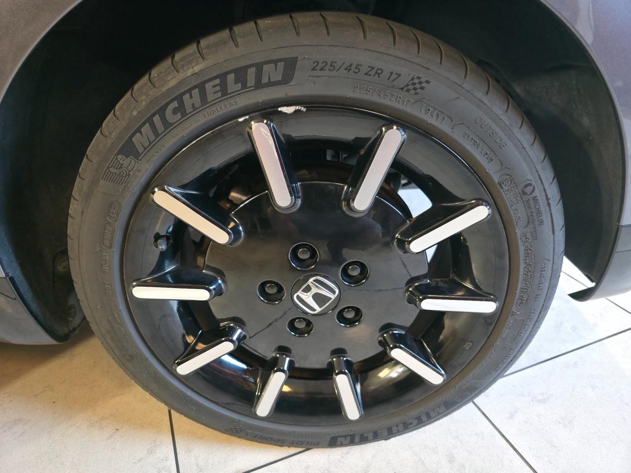 Honda e