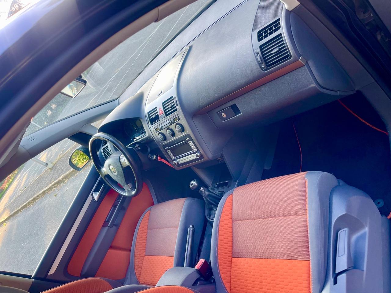 Volkswagen Touran 1.9 TDI CROSS
