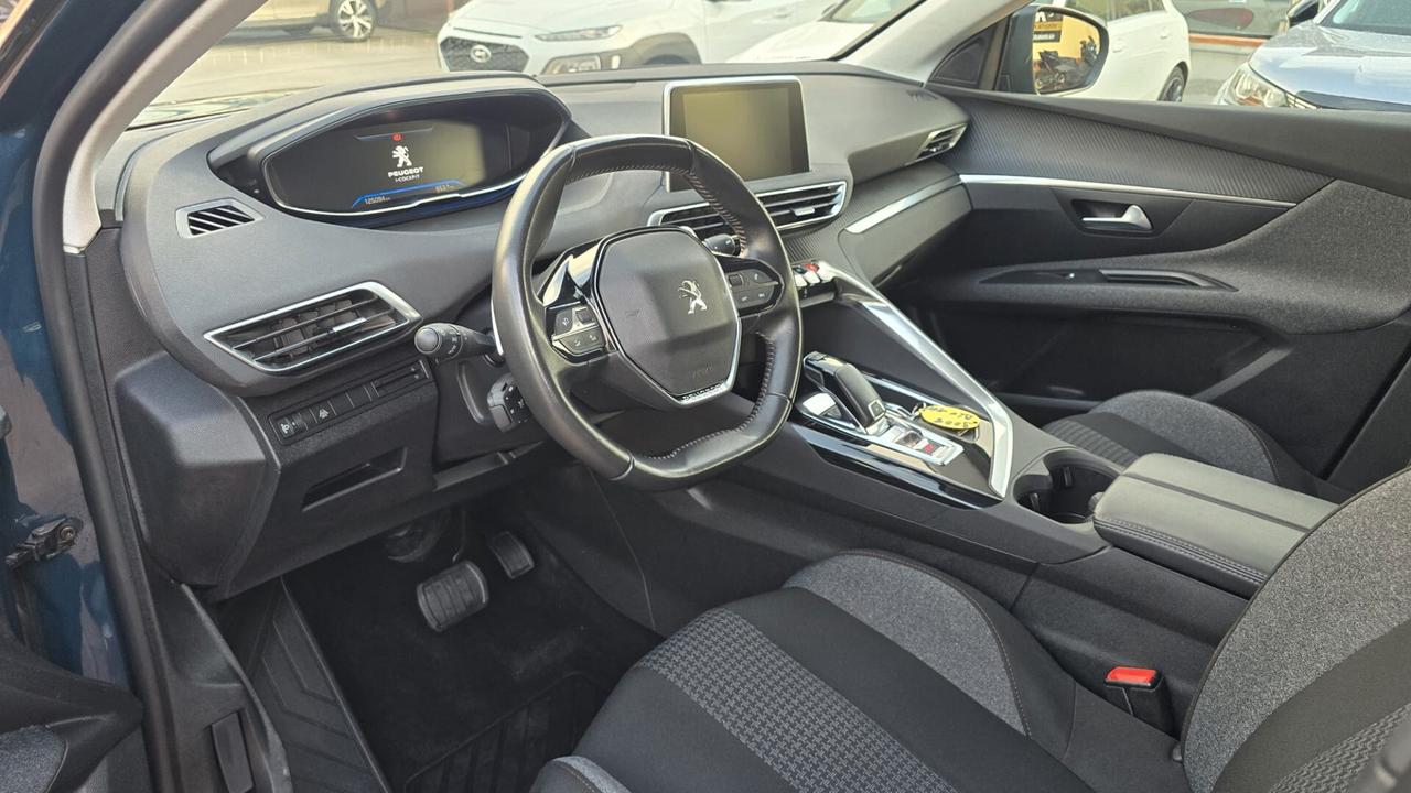 Peugeot 3008 BlueHDi 130 S&S EAT8 Active Pack