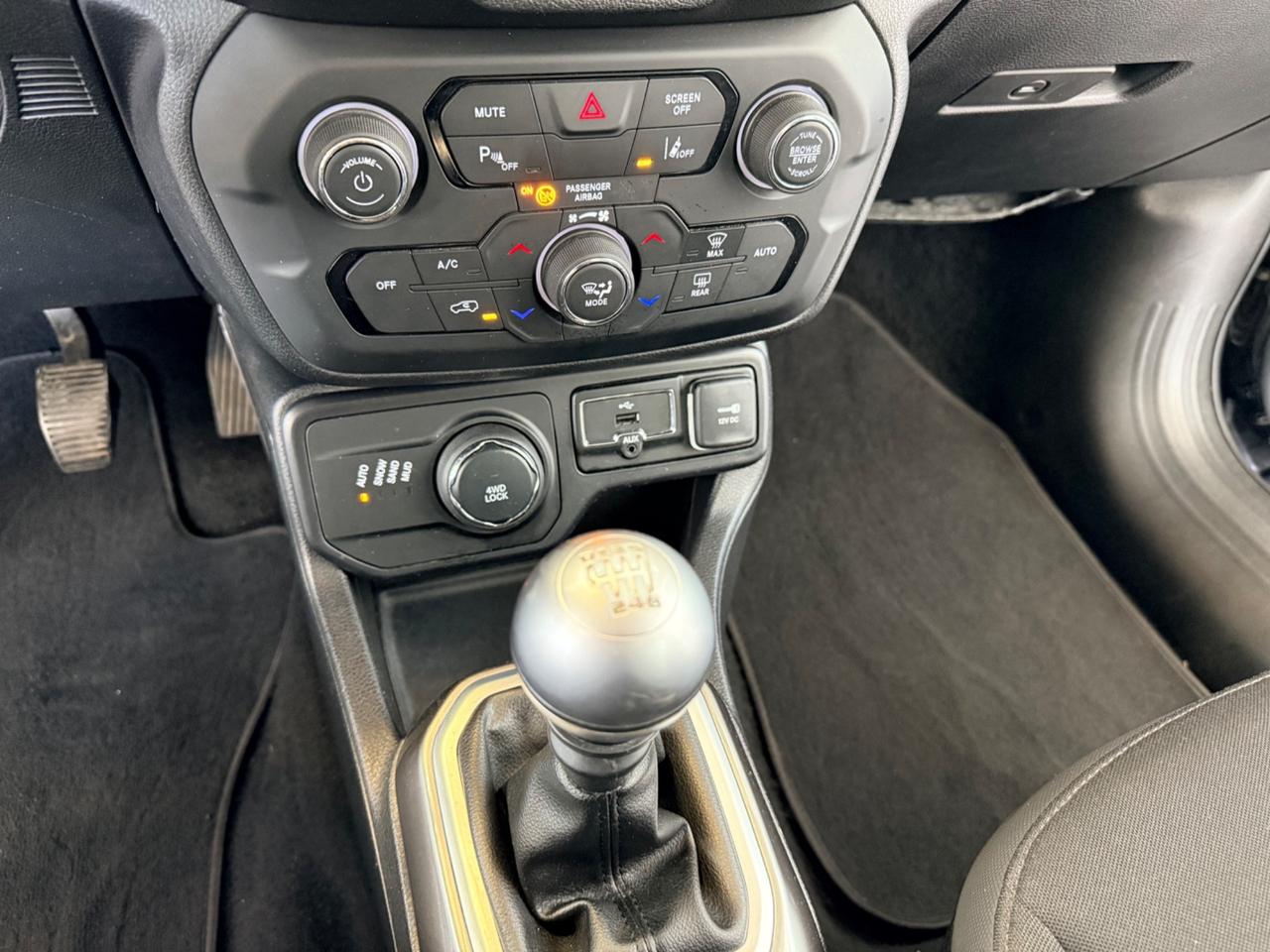 Jeep Renegade 2.0 Mjt 140CV 4X4 Limited Uconn 8.4