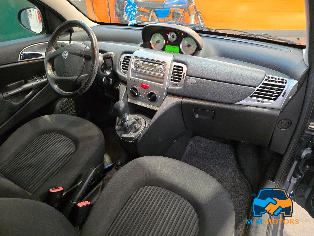 Lancia Ypsilon 3 Porte Ypsilon 1.4 8v Argento ecochic Gpl