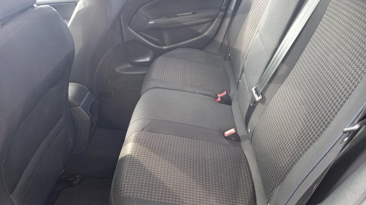 Peugeot 308 BlueHDi 100 S&S SW Style