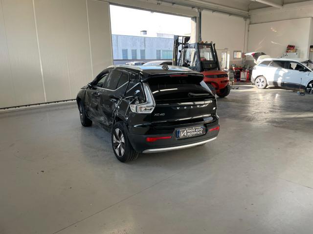 VOLVO XC40 1.5 T4 RECHARGE PLUG-IN HYBRID AUTOMATICO