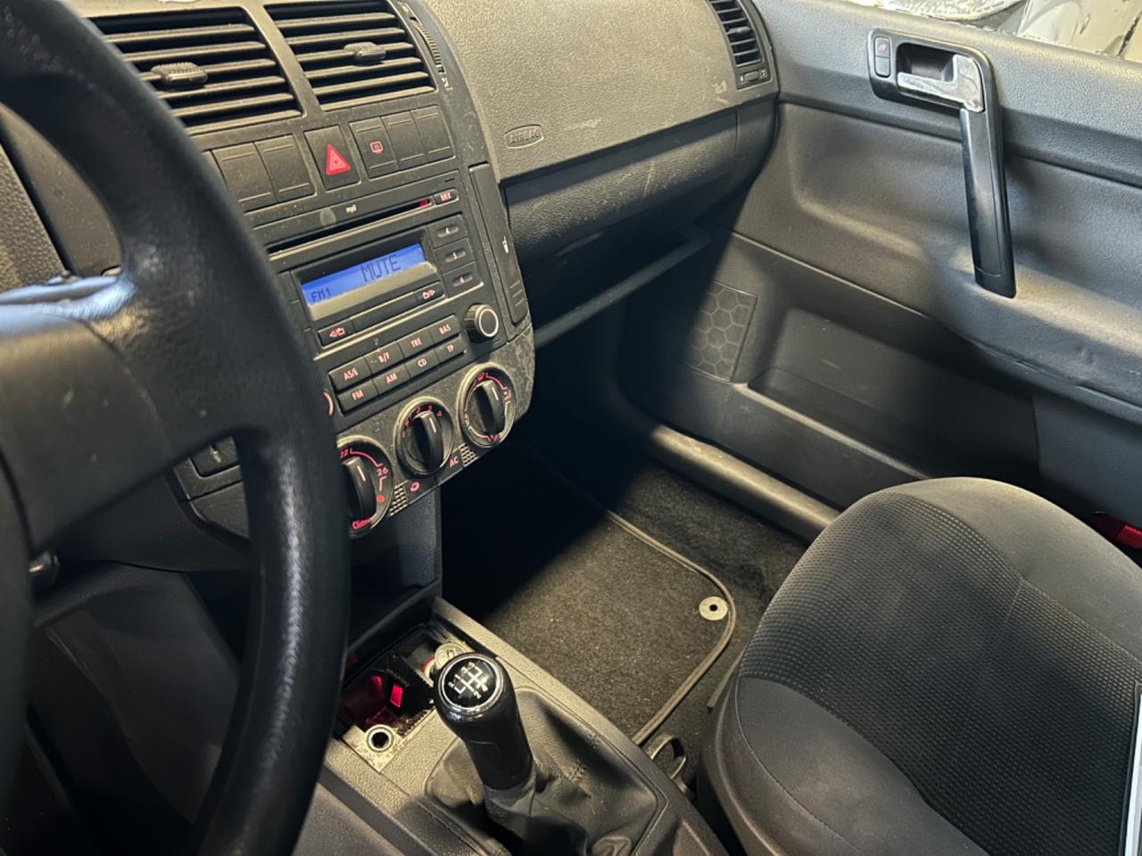 Volkswagen Polo 1.4/80CV 16V 5p. Comfort. BiFuel G