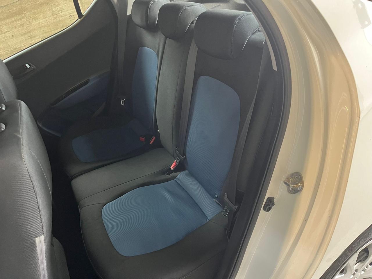 PACCHETTO Hyundai I10 Ford Fiesta Verde
