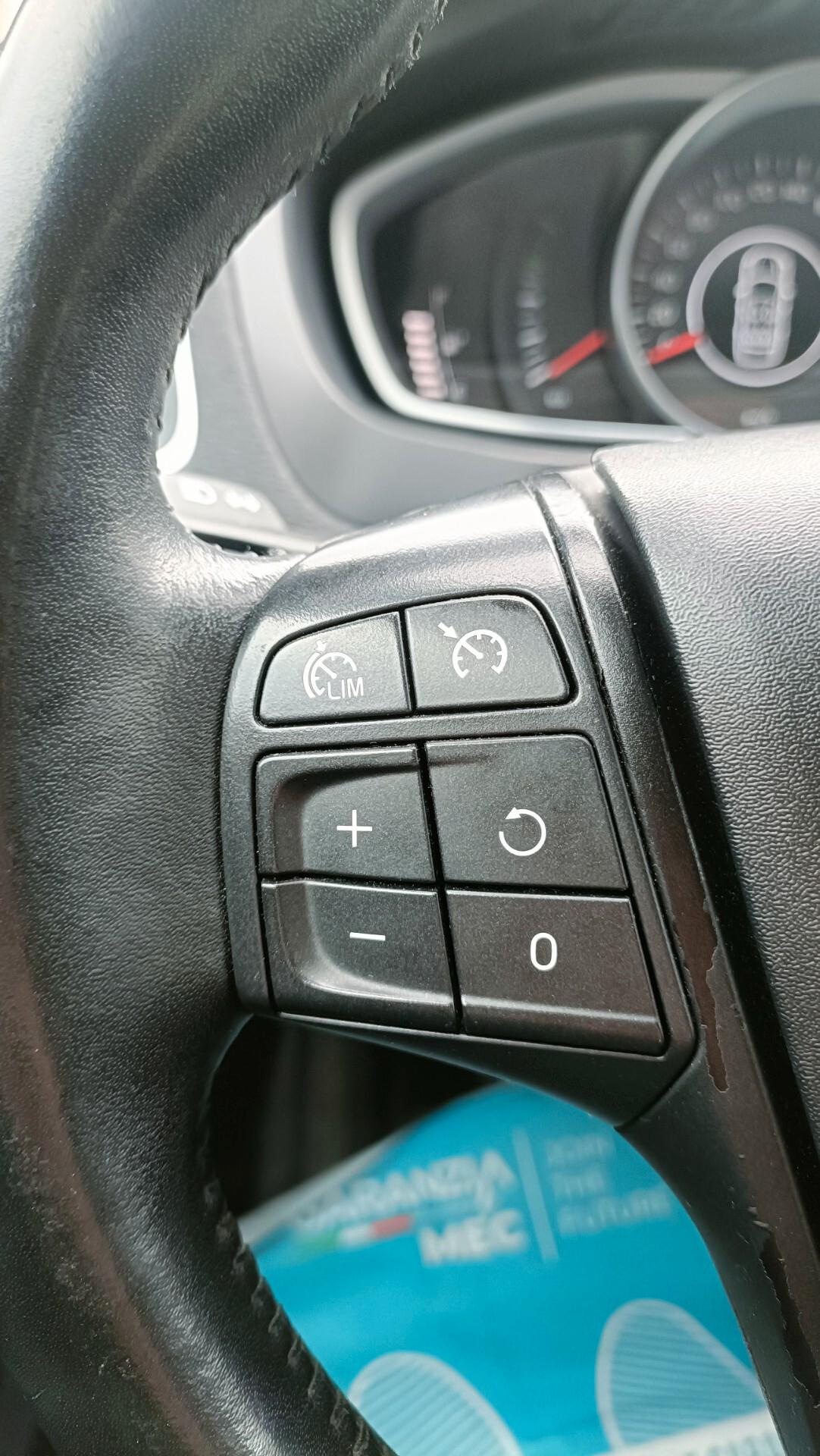 Volvo V40 D2 Momentum