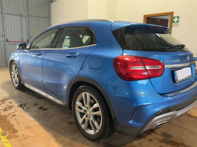 MERCEDES-BENZ GLA 220 CDI Automatic Premium
