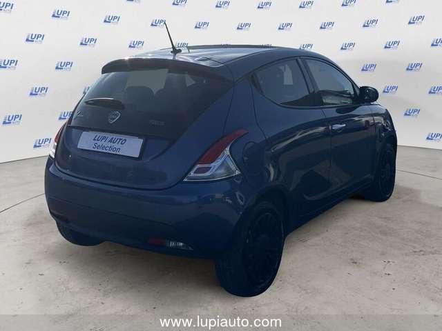 Lancia Ypsilon 1.0 firefly hybrid Silver s&s 70cv