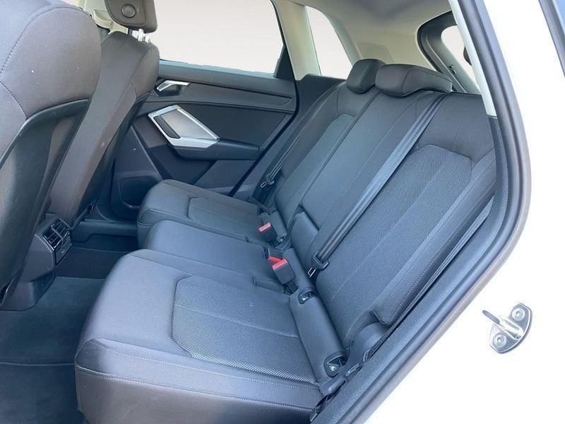 Audi Q3 1.5 35 TFSI Business Advanced