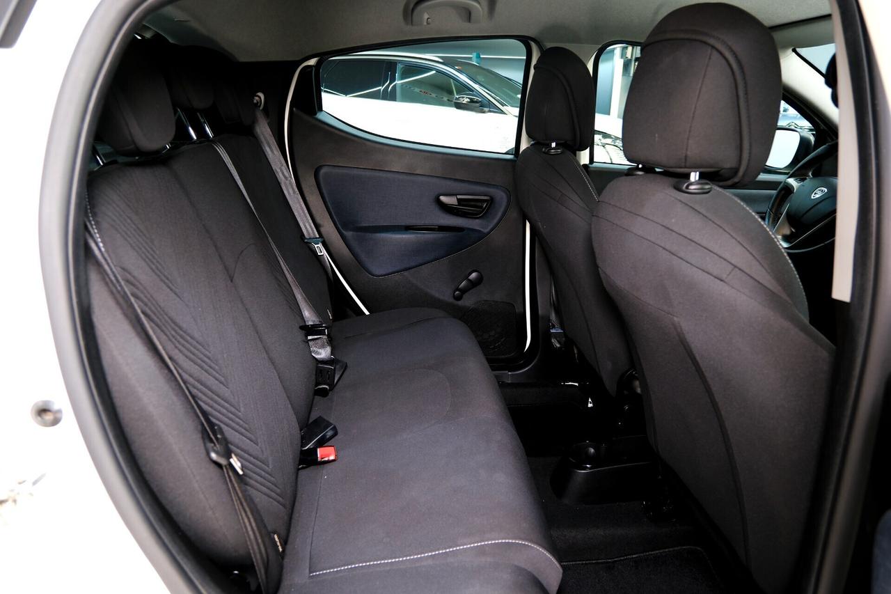 Lancia Ypsilon 1.0 HYBRID 70cv GOLD - 5° POSTO