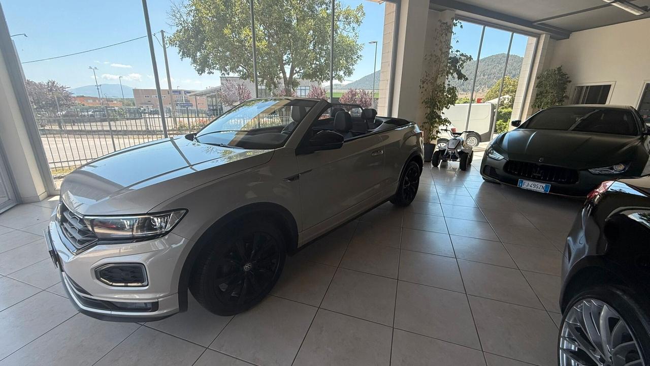 Volkswagen T-Roc Cabriolet 1.5 TSI ACT DSG R-Line