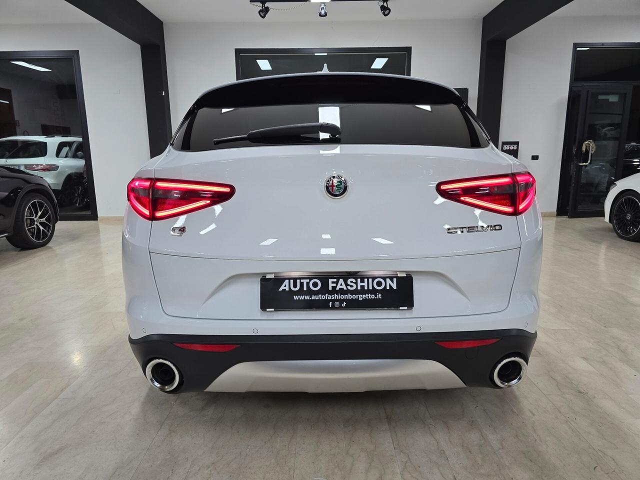 Alfa Romeo Stelvio 2.2 Turbodiesel 190 CV AT8 Q4 Super