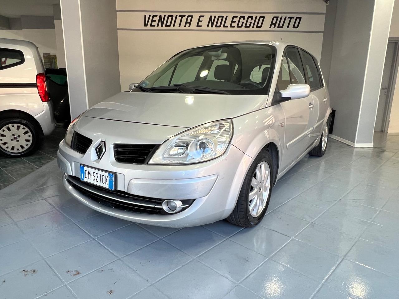 Renault Scenic Scénic 1.5 dCi 105CV