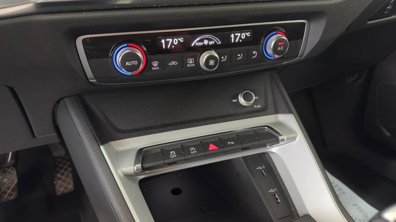 Audi Q3 35 TDI S tronic Business
