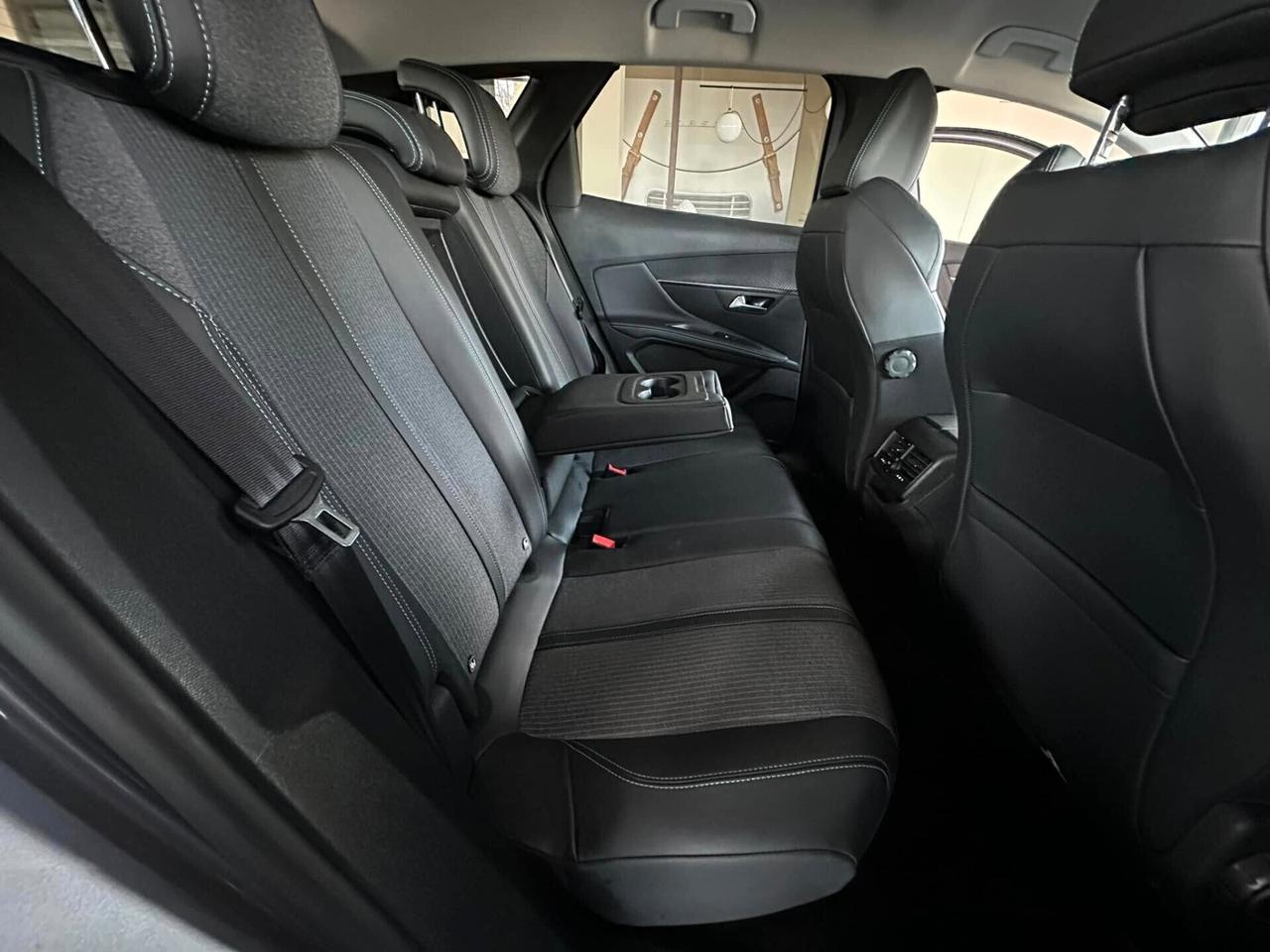 Peugeot 3008 BlueHDi 130 S&S Allure