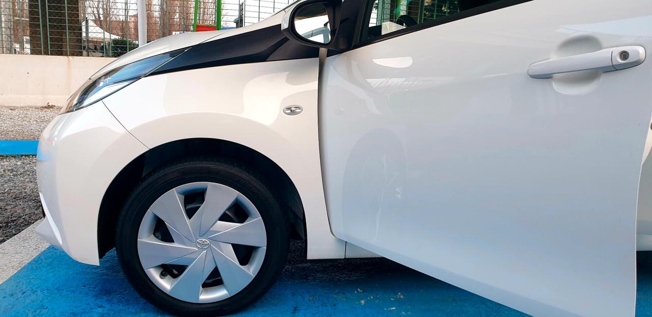 TOYOTA AYGO ANNO 2015 1.0 BENZINA KM 78 MILA EURO 6/B