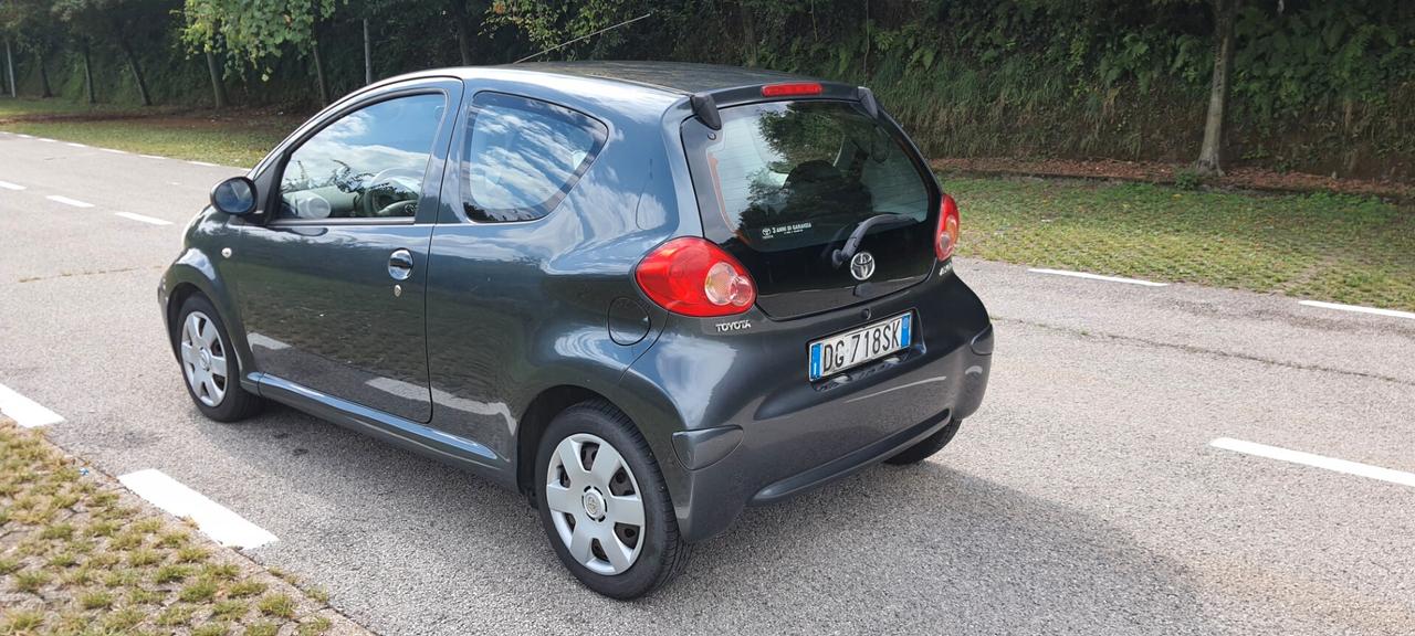 Toyota Aygo 1.0 12V VVT-i 3 porte Sol