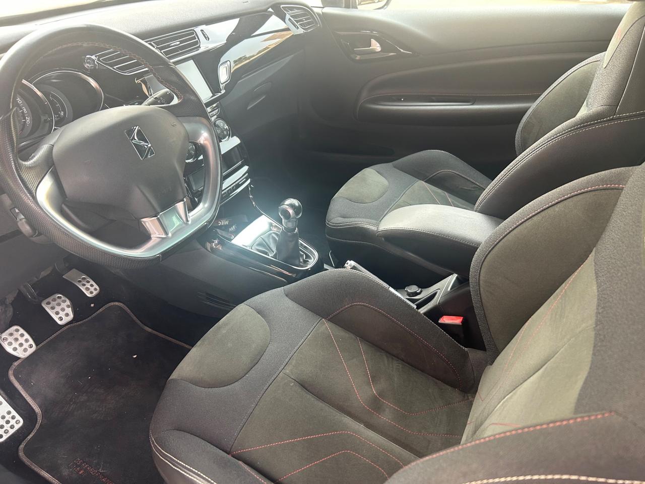Ds DS3 3 PureTech 82 Performance Line