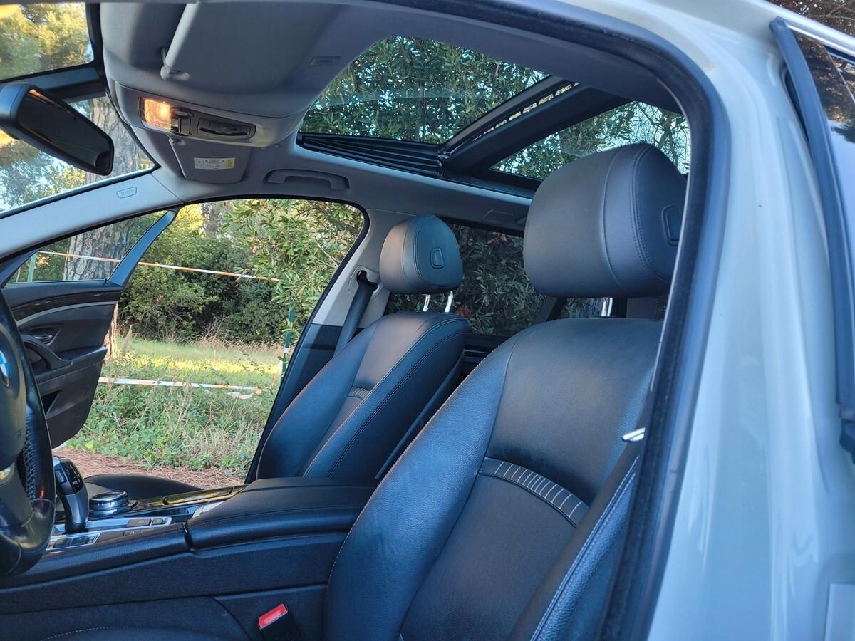 Bmw 520d xDrive Touring Luxury