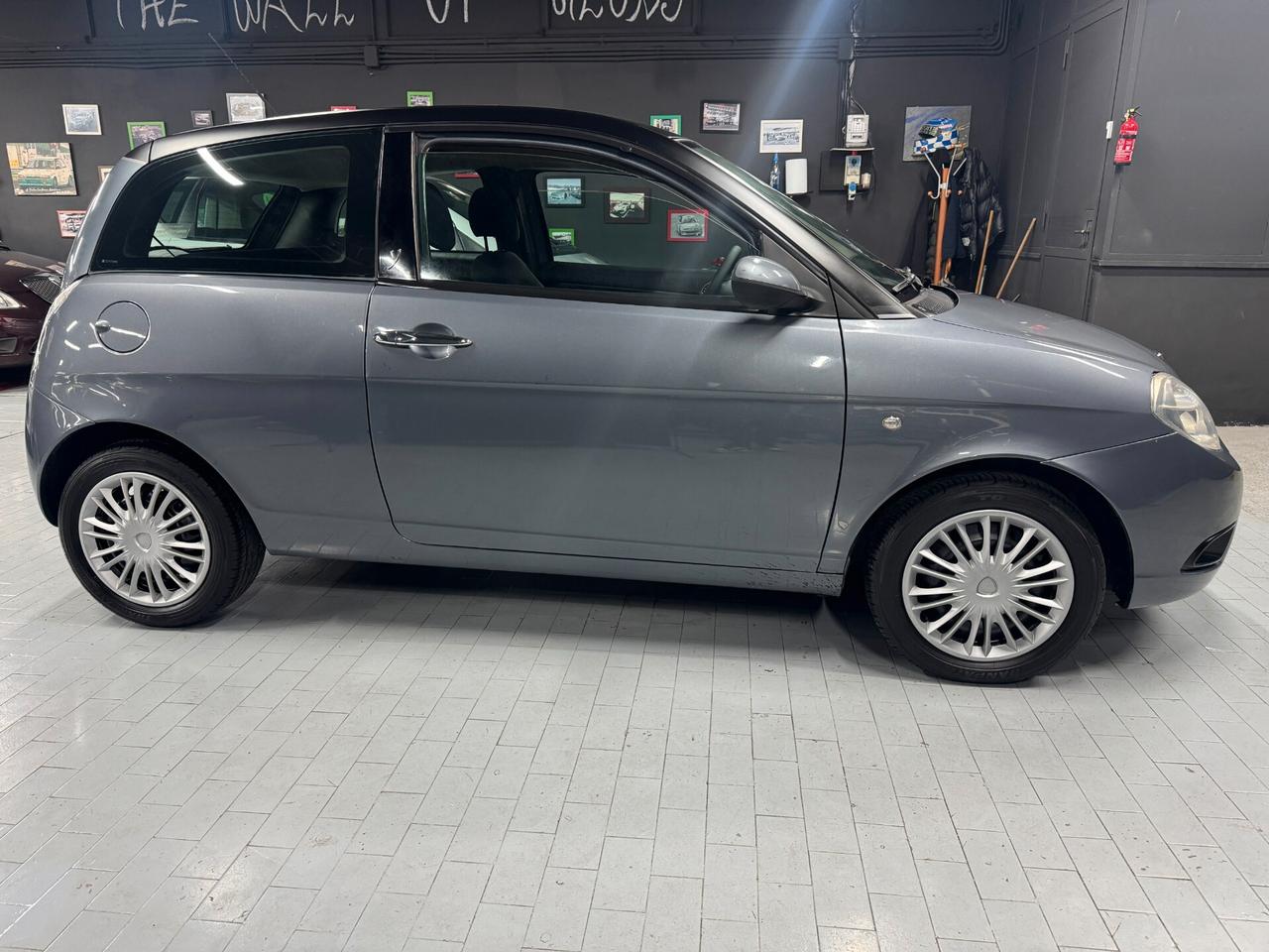 Lancia Ypsilon 1.2 Oro Neopatentati