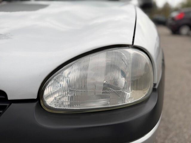 Opel Corsa 1.2i cat 5 porte Swing