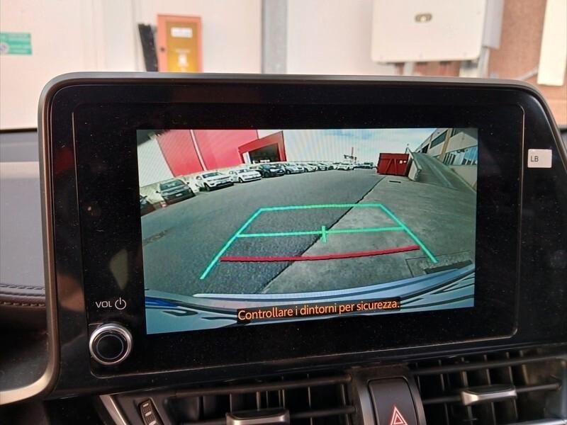 Toyota C-HR 1.8 Hybrid E-CVT 98cv Lounge 07/2022 Neopatentati