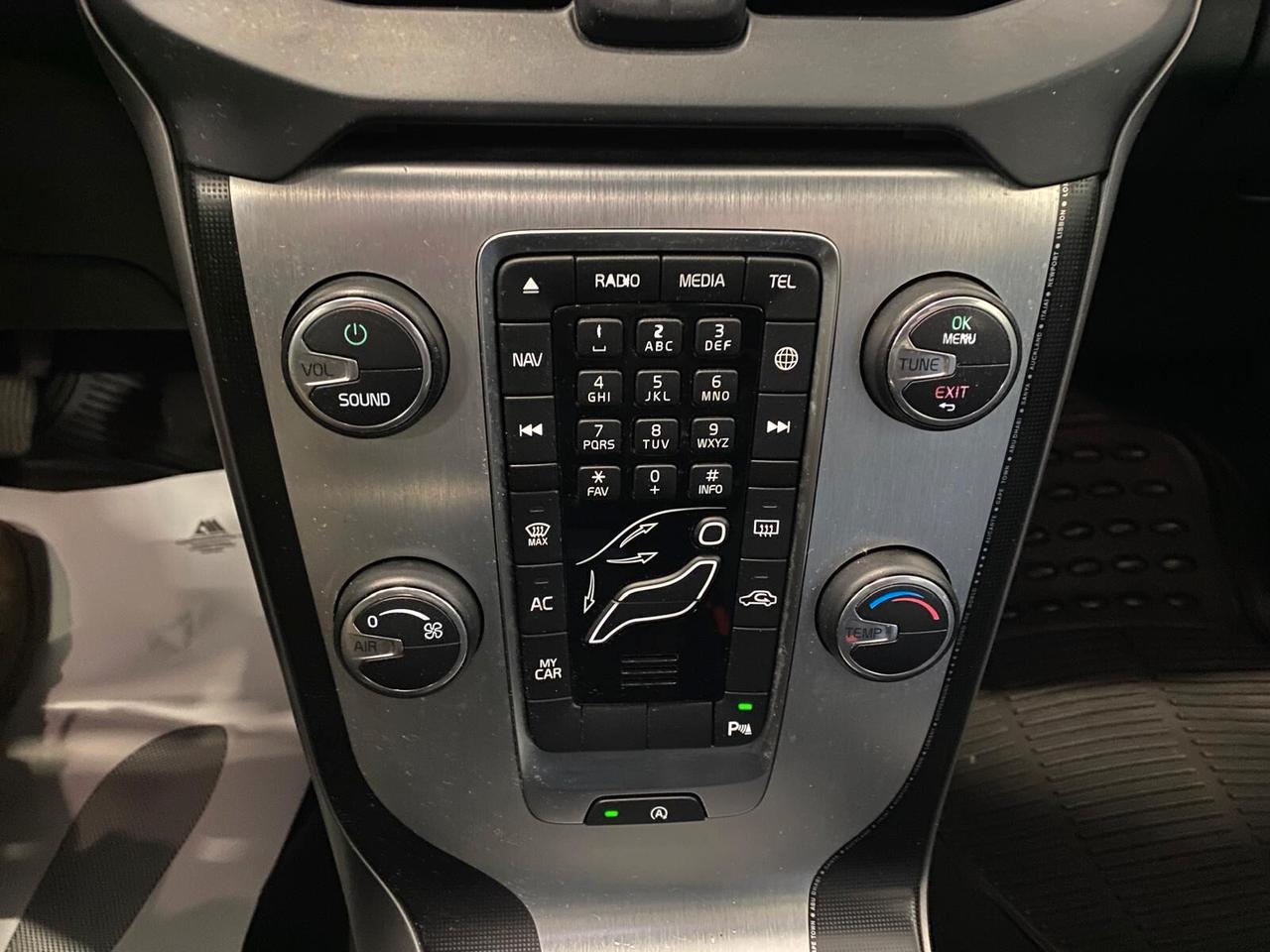 Volvo V40 D2 1.6 Summum