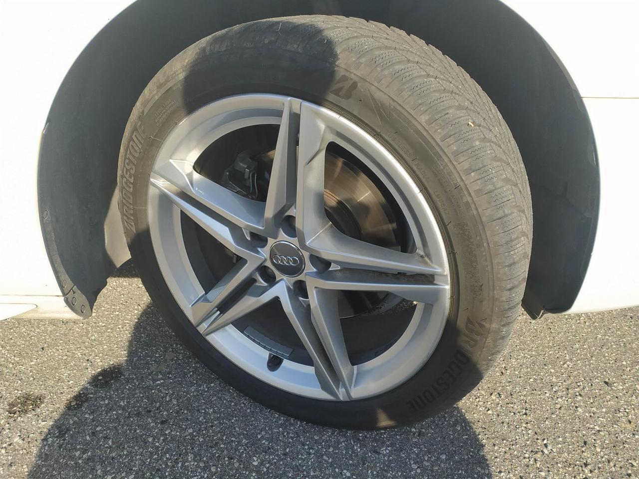 Audi A4 Business Advanced 2.0 35 TDI MHEV #8151