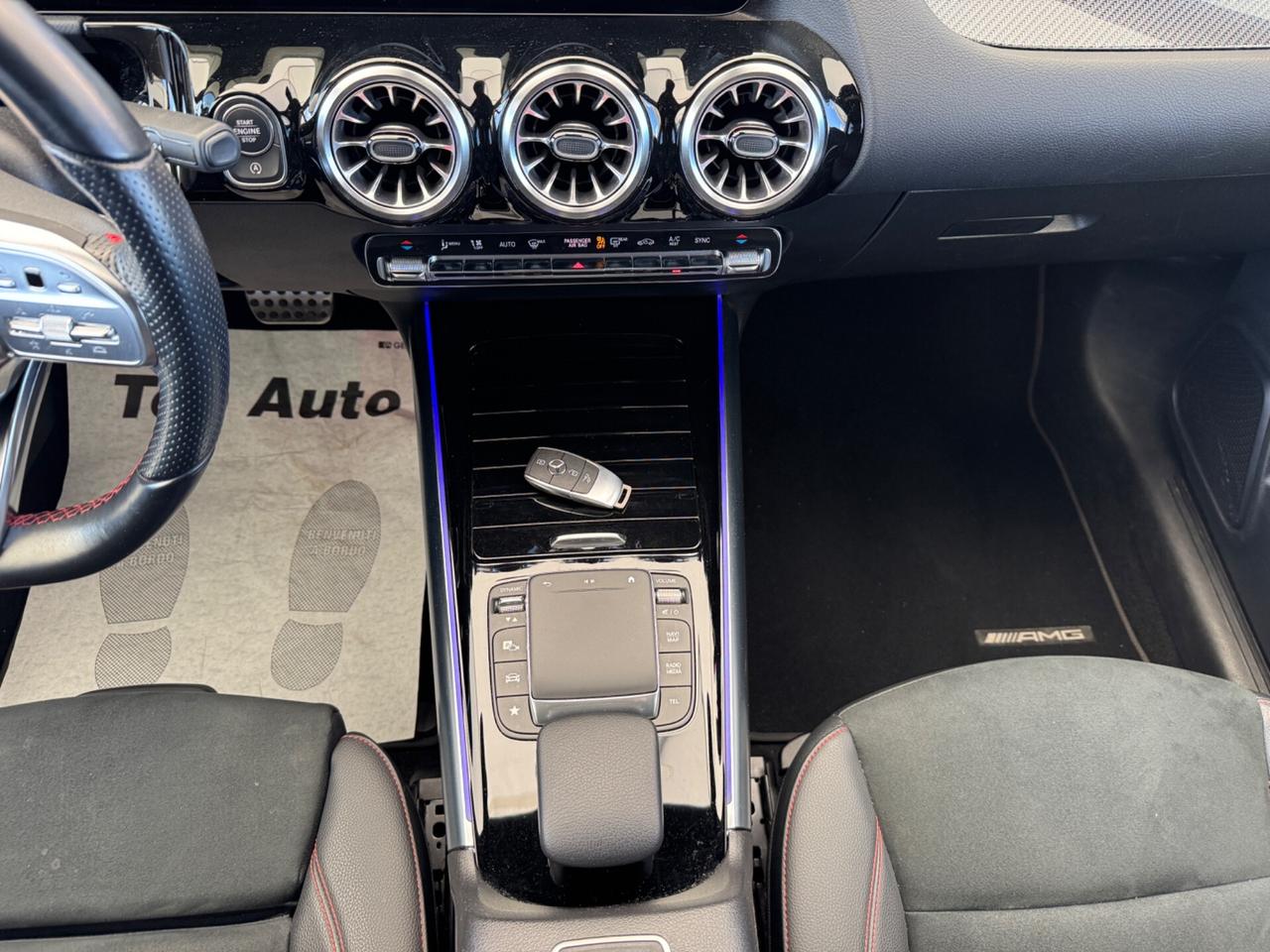 MERCEDES-BENZ GLA 180 d AUTOMATIC. PREMIUM AMG -MY23