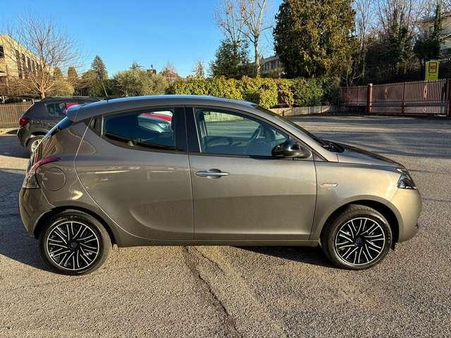 Lancia Ypsilon 1.0 firefly hybrid Gold s