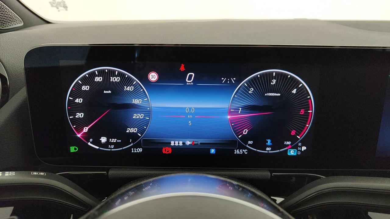 Mercedes-Benz GLA 200 d automatic