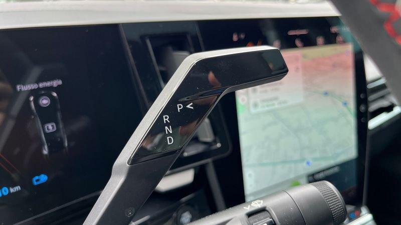 Renault Rafale atelier Alpine E-Tech 4x4 300 cv