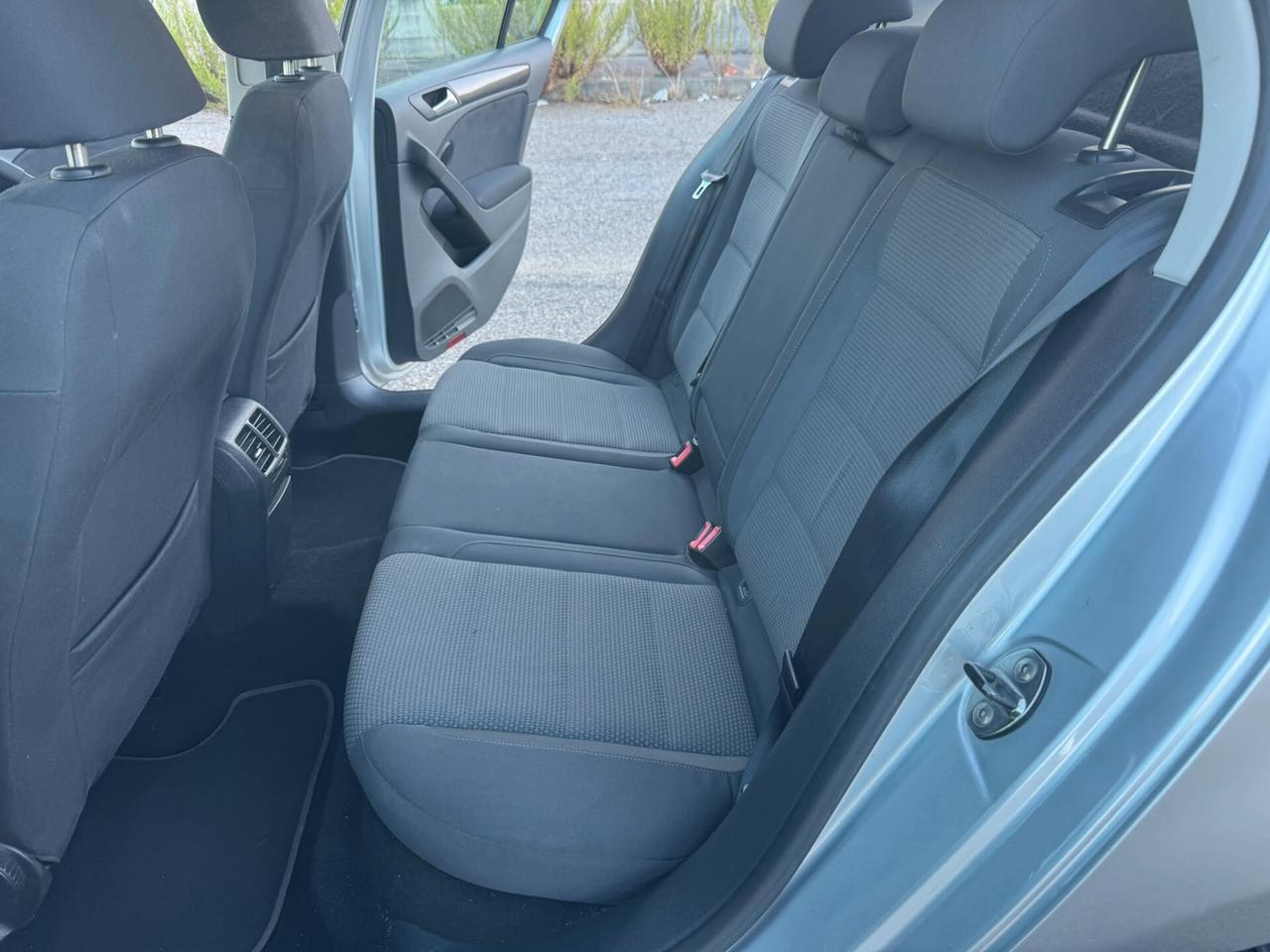 Volkswagen Golf 1.2 5 porte PER NEOPATENTATI