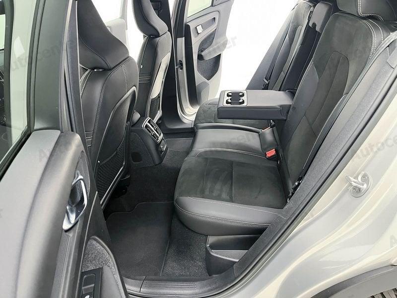 Volvo XC40 T4 RECHARGE PLUG IN PLUS DARK AUT