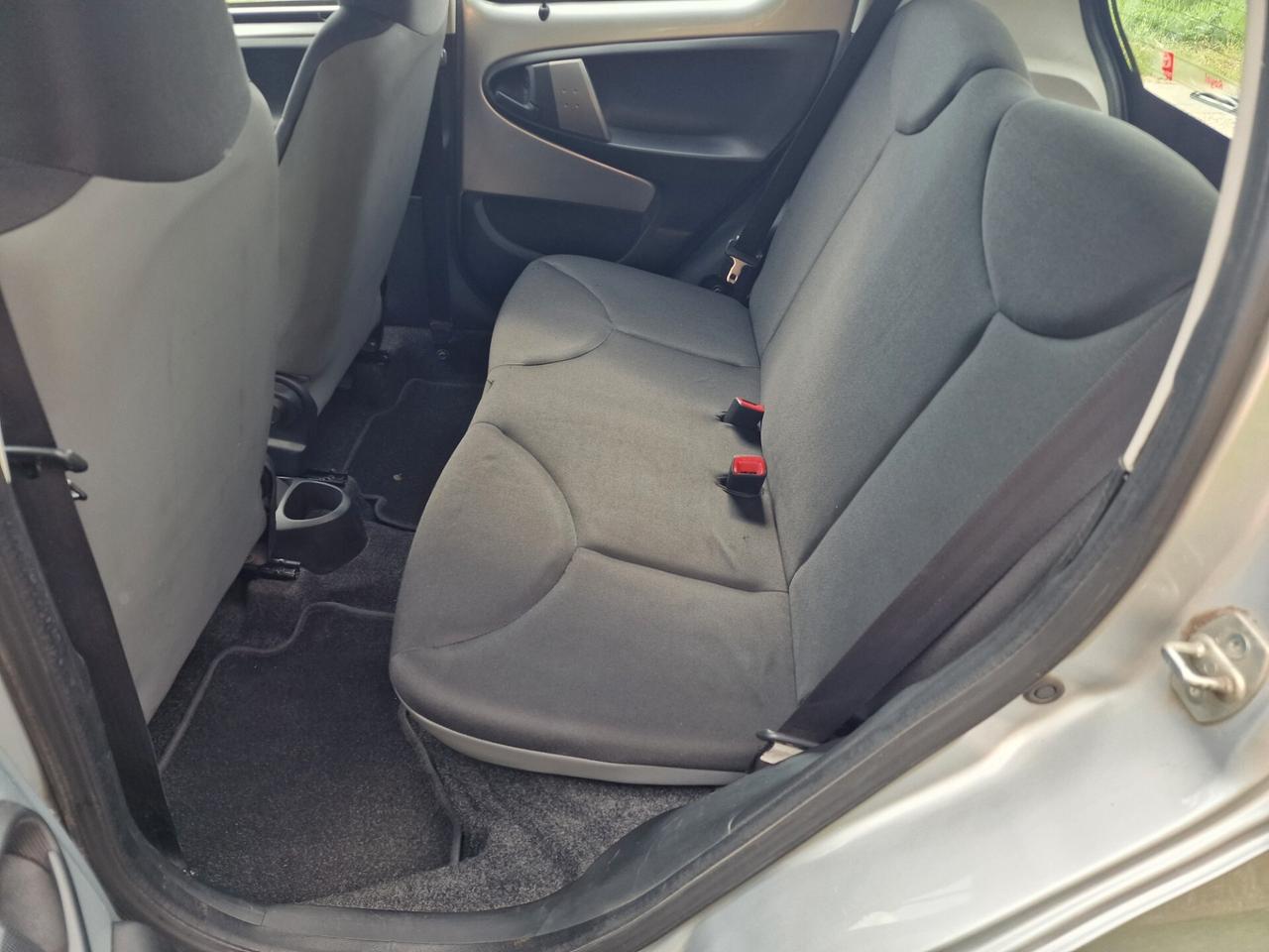 Toyota Aygo 1.0 69cv 5p 77000km