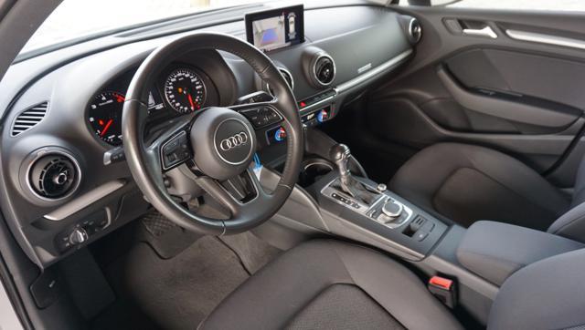 AUDI A3 SPB 40 TDI quattro S tronic Business