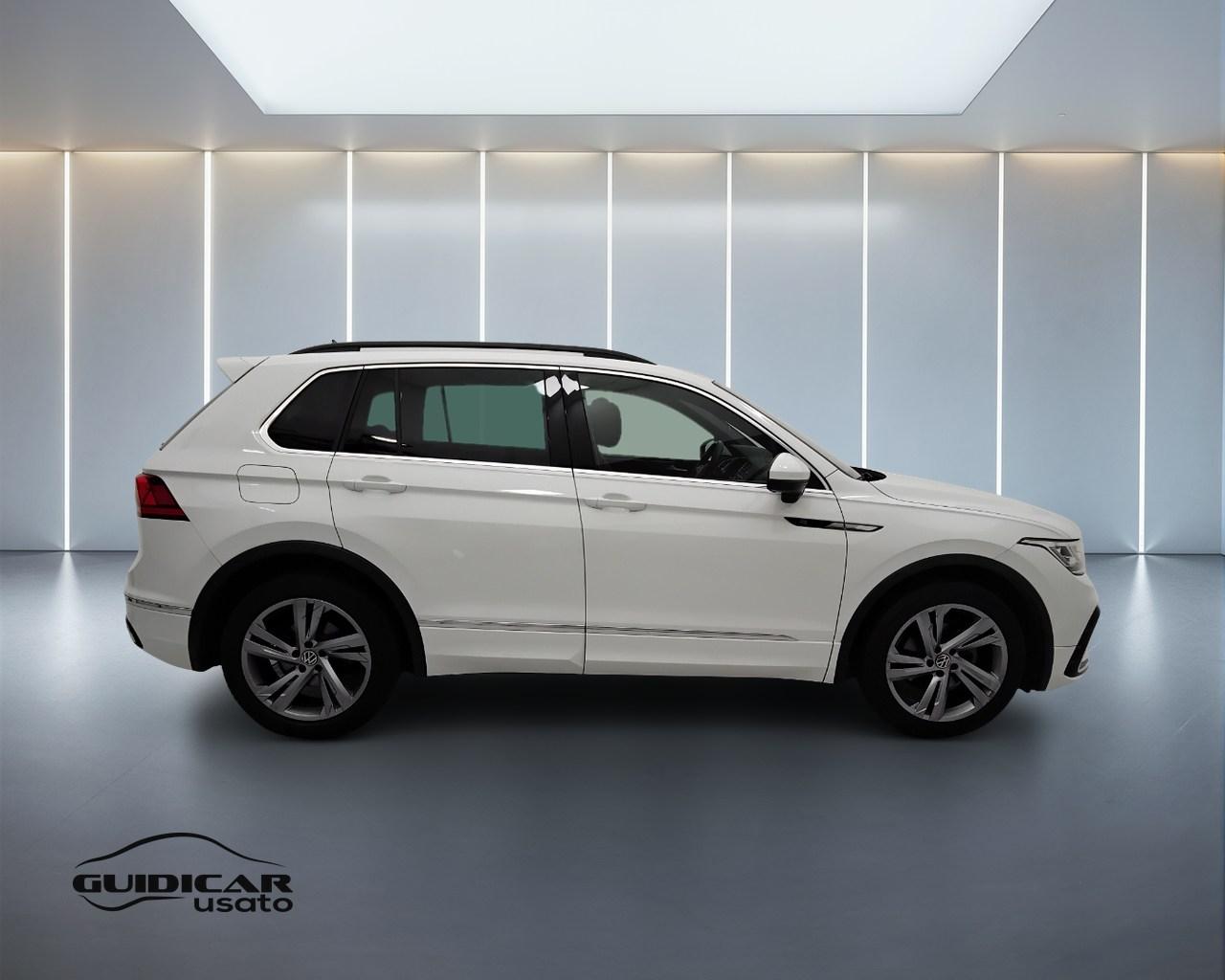 VOLKSWAGEN Tiguan II 2021 - Tiguan 1.5 tsi R-Line 150cv dsg