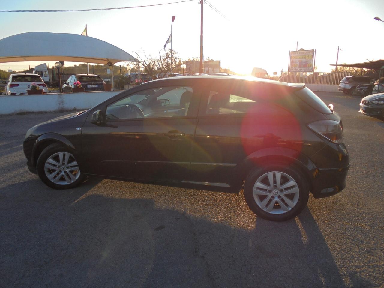 Opel Astra GTC 1.3 CDTI 3 porte Enjoy