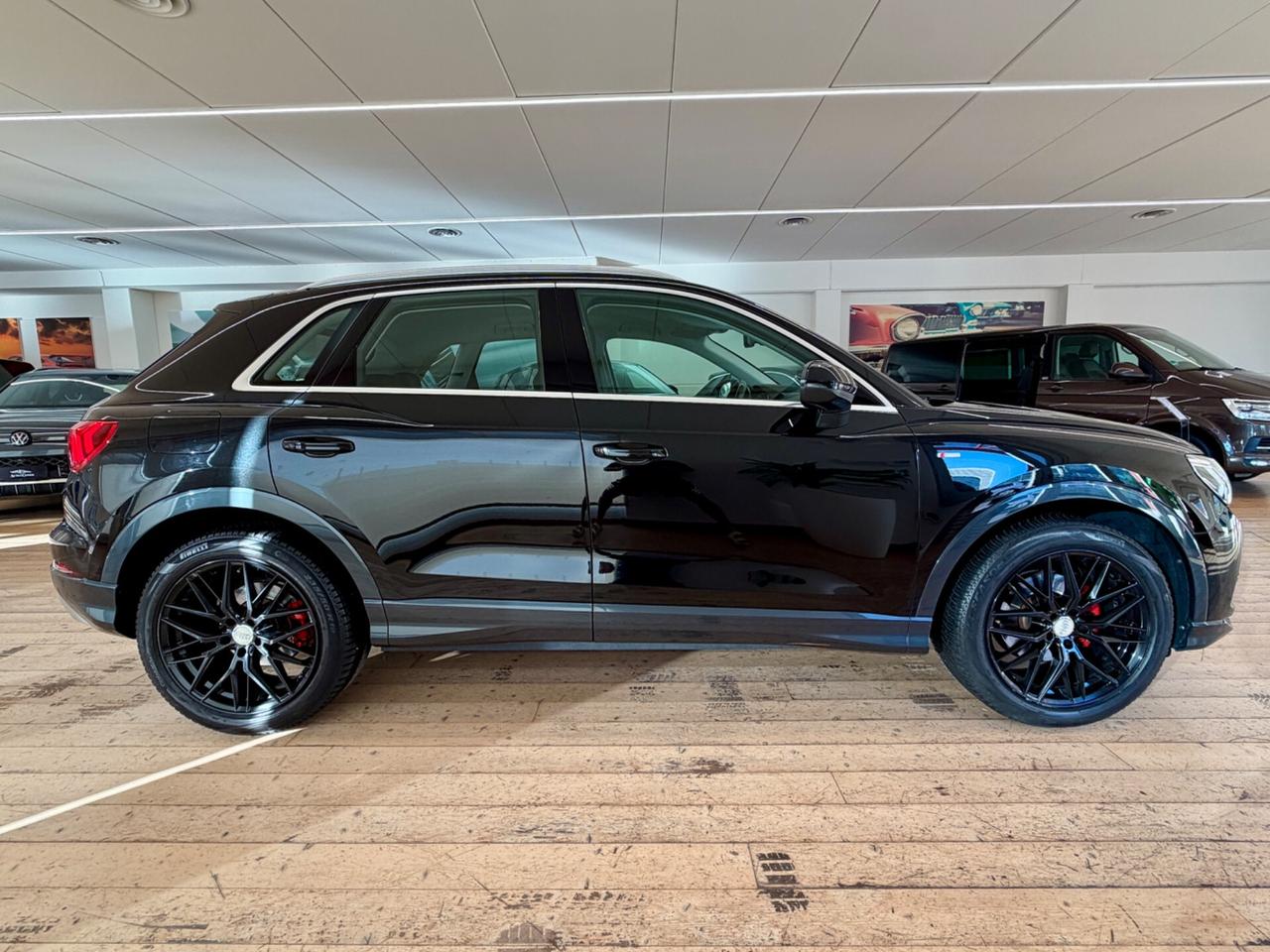 Audi Q3 35 TFSI S-LINE EDITION TOTAL BLACK GANCIOTRAINO