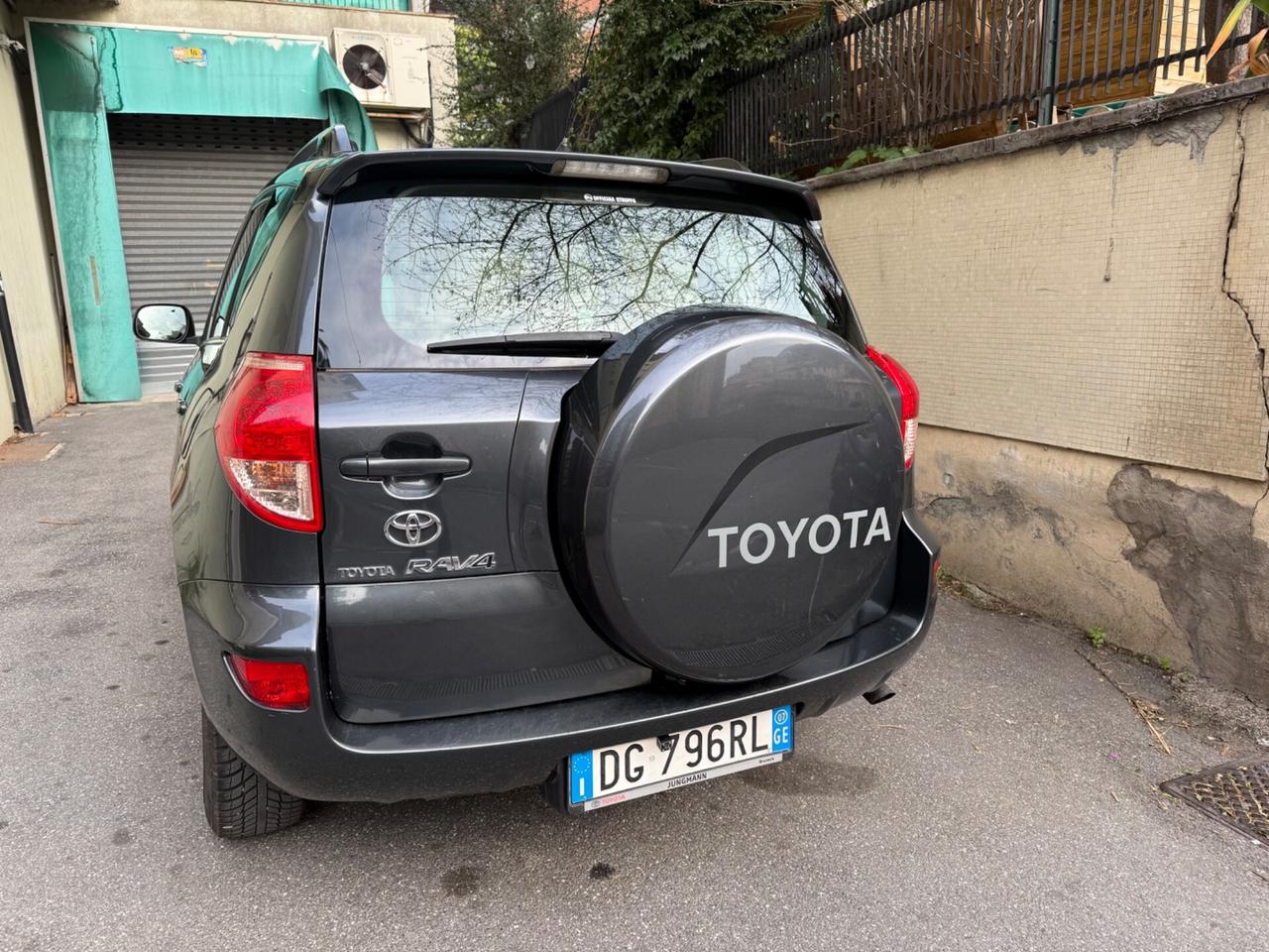 Toyota RAV 4 RAV4 2.2 D-4D 136 CV DPF Sol