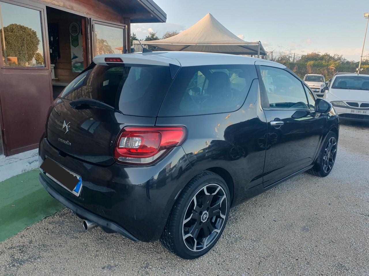 Ds DS3 3 1.4 HDi 70 Just Black